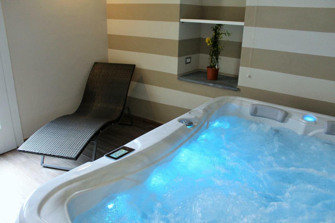 Residenza Del Capitano Luxury Apartments 레반토 외부 사진